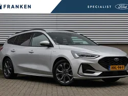 Zilver, metallic lak Gebruikt 2023 Ford Focus ST-Line X Stationwagen | € 25.400 (Eerlijke prijs)