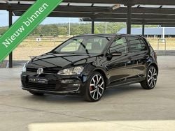 Zwart Gebruikt 2016 VW Golf VII LOUNGE Hatchback | € 8.750 (Eerlijke prijs)