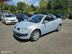 Grijs Gebruikt 2004 Renault Mégane Cabriolet Authentique Cabriolet | € 1.950 (Eerlijke prijs)