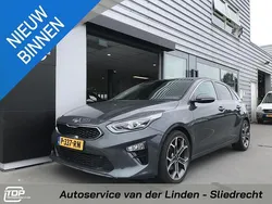 Grijs Gebruikt 2019 Kia Ceed Hatchback | € 15.950 (Iets duurder)
