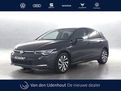 Grijs Gebruikt 2022 VW Golf VIII Style Hatchback | € 26.740 (Goede deal)