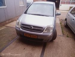 Gebruikt 2004 Opel Meriva MPV | € 650 (Eerlijke prijs)