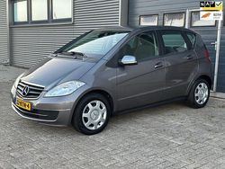 Grijs Gebruikt 2011 Mercedes A160 Business MPV | € 7.499 (Eerlijke prijs)
