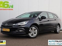 Darkmoon blue (gdx) Gebruikt 2017 Opel Astra Business Stationwagen | € 8.444 (Goede deal)