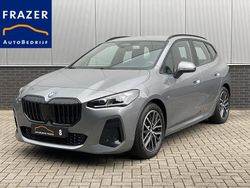 Grijs Gebruikt 2023 BMW 220 M Sport Stationwagen | € 36.885 (Goede deal)