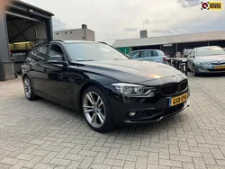 Zwart Gebruikt 2018 BMW 320 Sport Line Stationwagen | € 18.650 (Super prijs)