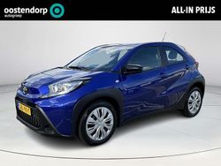 Blauw Gebruikt 2024 Toyota Aygo Play Hatchback | € 17.445 (Eerlijke prijs)