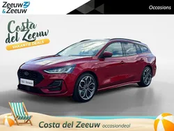 Fantastic red tc (pn4jg) (donker rood) Gebruikt 2023 Ford Focus ST-Line X Stationwagen | € 26.940 (Eerlijke prijs)