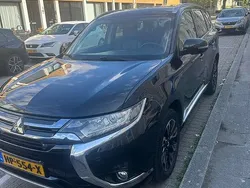 Zwart Gebruikt 2015 Mitsubishi Outlander P-HEV Edition SUV | € 11.200 (Goede deal)