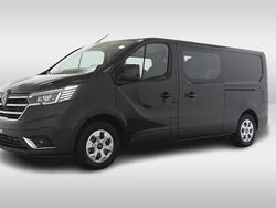Zwart (metallic) Gebruikt 2024 Renault Trafic MPV | € 36.950