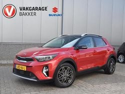 Rood Gebruikt 2021 Kia Stonic SUV | € 16.500 (Eerlijke prijs)