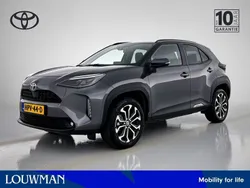 Grijs, metallic lak Gebruikt 2024 Toyota Yaris Cross Limited SUV | € 31.950 (Iets duurder)