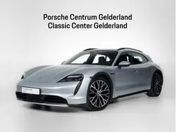 Dolomietzilver metallic Gebruikt 2023 Porsche Taycan Cross Turismo Sedan | € 79.900 (Iets duurder)
