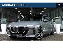 Grijs Nieuw 2025 BMW 750e M Sport Sedan | € 175.950 (Eerlijke prijs)
