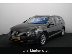 Grijs Gebruikt 2022 VW Passat Business Stationwagen | € 26.845 (Goede deal)