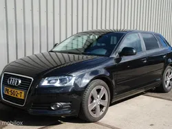 Zwart, metallic lak Gebruikt 2009 Audi A3 Sportback Ambition Hatchback | € 6.999 (Eerlijke prijs)
