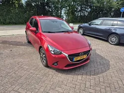 Rood Gebruikt 2017 Mazda 2 Hatchback | € 10.444 (Eerlijke prijs)