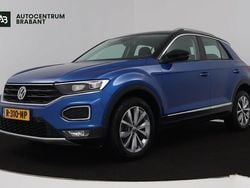 Blauw Gebruikt 2018 VW T-Roc Sport SUV | € 16.845 (Eerlijke prijs)