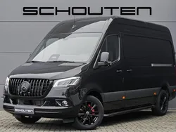 Zwart Nieuw 2024 Mercedes Sprinter Van | € 69.900