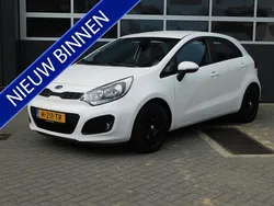 Wit Gebruikt 2013 Kia Rio Plus Hatchback | € 12.900 (Iets duurder)