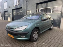 Groen Gebruikt 2002 Peugeot 206 Hatchback | € 2.799 (Eerlijke prijs)