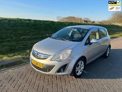 Grijs Gebruikt 2012 Opel Corsa Edition Hatchback | € 3.250 (Goede deal)