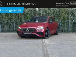 Rood Gebruikt 2023 Mercedes A180 AMG line Hatchback | € 38.900 (Duur)
