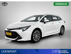 Wit metallic Gebruikt 2019 Toyota Corolla Edition Stationwagen | € 18.745 (Eerlijke prijs)