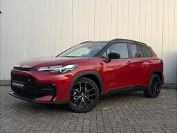 Rood Nieuw 2025 Toyota Corolla Cross Sport SUV | € 50.267 (Duur)