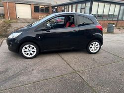 Zwart (metallic) Gebruikt 2009 Ford Ka Limited Hatchback | € 2.350 (Eerlijke prijs)