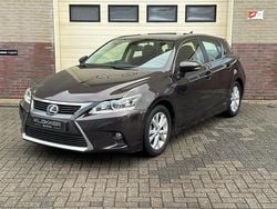 Bruin Gebruikt 2014 Lexus CT200h Business Edition Hatchback | € 9.450 (Eerlijke prijs)