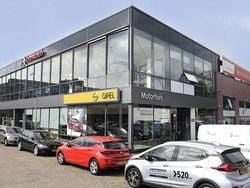 Rood Gebruikt 2024 Opel Mokka SUV | € 26.945 (Duur)