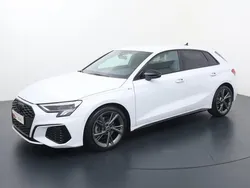 Wit Gebruikt 2021 Audi A3 Sportback Design Hatchback | € 28.940 (Eerlijke prijs)