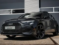 Grijs Gebruikt 2023 Audi A3 Sportback e-tron Business Sedan | € 36.999 (Duur)