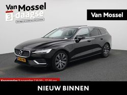 Zwart Gebruikt 2021 Volvo V60 R-Design Stationwagen | € 31.900 (Eerlijke prijs)