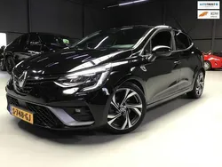 Zwart Gebruikt 2021 Renault Clio V R.S. Hatchback | € 17.799 (Eerlijke prijs)