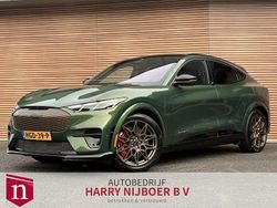 Groen Gebruikt 2025 Ford Mustang GT SUV | € 49.900