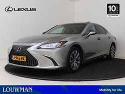 Grijs Gebruikt 2020 Lexus ES300H Business Edition Sedan | € 34.950 (Iets duurder)