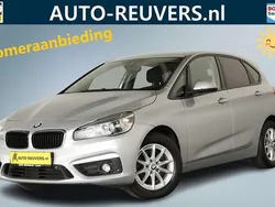 Zilver, metallic lak Gebruikt 2016 BMW 220 Active Tourer MPV | € 17.900 (Eerlijke prijs)