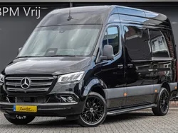 Zwart Nieuw 2024 Mercedes Sprinter Van | € 64.950