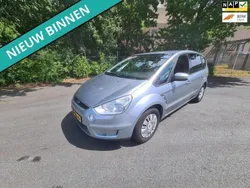 Grijs, metallic lak Gebruikt 2010 Ford S-MAX Titanium MPV | € 5.999 (Goede deal)