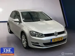 Grijs Gebruikt 2016 VW Golf VII Highline Hatchback | € 11.999 (Eerlijke prijs)