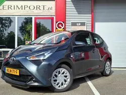 Grijs Gebruikt 2019 Toyota Aygo X-play Hatchback | € 9.495 (Goede deal)