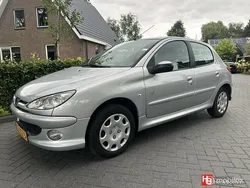 Grijs Gebruikt 2008 Peugeot 206 Hatchback | € 1.950 (Eerlijke prijs)