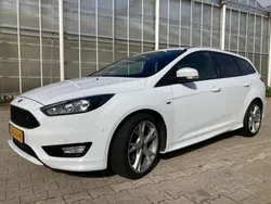 Wit Gebruikt 2017 Ford Focus Titanium Stationwagen | € 12.200 (Eerlijke prijs)