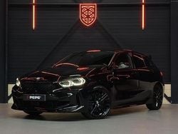 Zwart (metallic) Gebruikt 2022 BMW 120 M Sport Hatchback | € 30.940 (Goede deal)