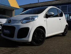 Wit Gebruikt 2013 Citroën C1 SELECTION Hatchback | € 3.888 (Eerlijke prijs)