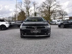 Zwart Gebruikt 2023 Opel Astra Edition Sedan | € 18.990 (Goede deal)