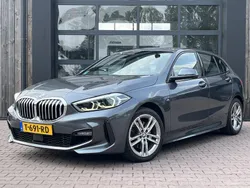 Grijs, metallic lak Gebruikt 2020 BMW 118 Executive Hatchback | € 21.950 (Goede deal)