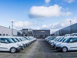 Zwart Gebruikt 2015 BMW 330 Luxury Line Sedan | € 12.690